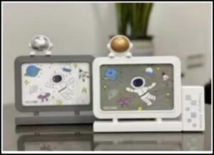 photo-frame-spaceman.jpeg